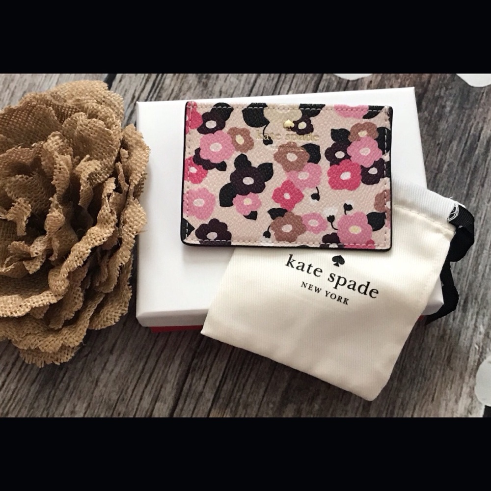 NWT♠️KSNY Hyde Lane Floral Card Holder in Rose Dew